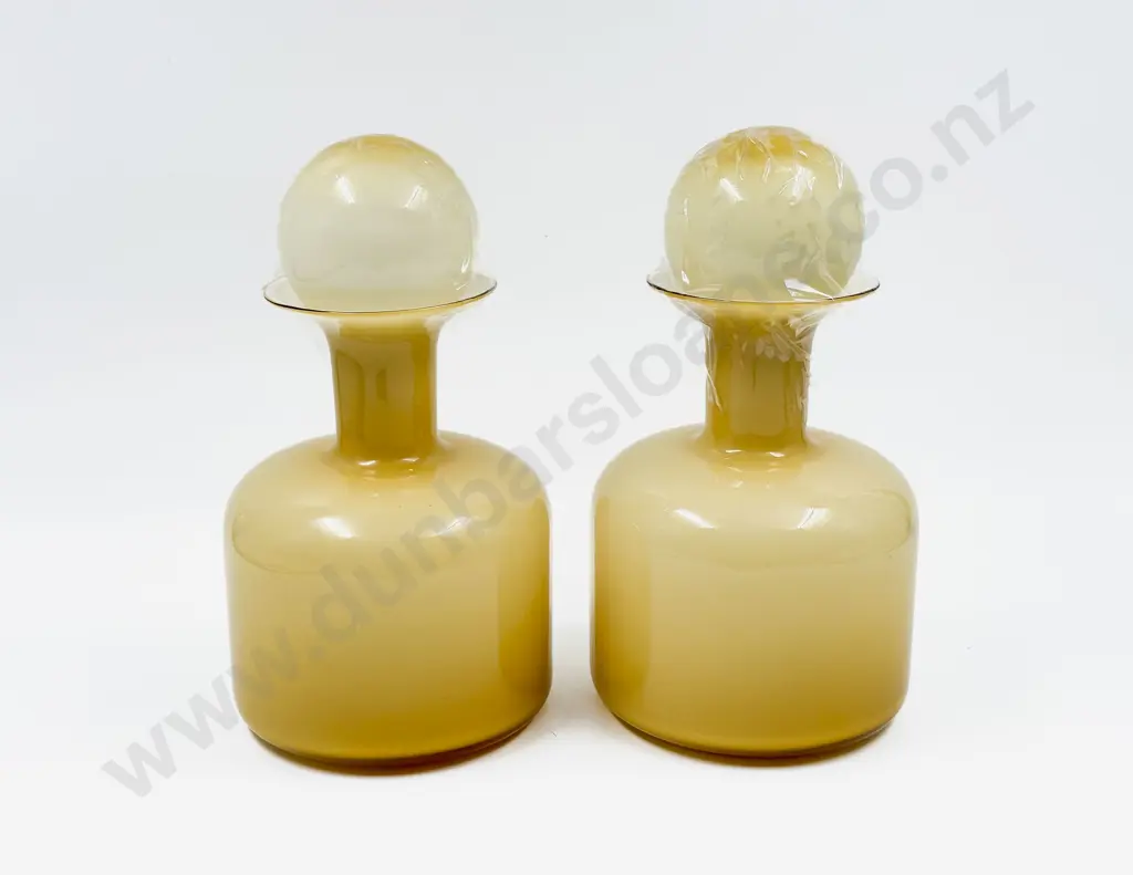 Pair Mid Century Art Glass Stoppered Bottles Image 1++