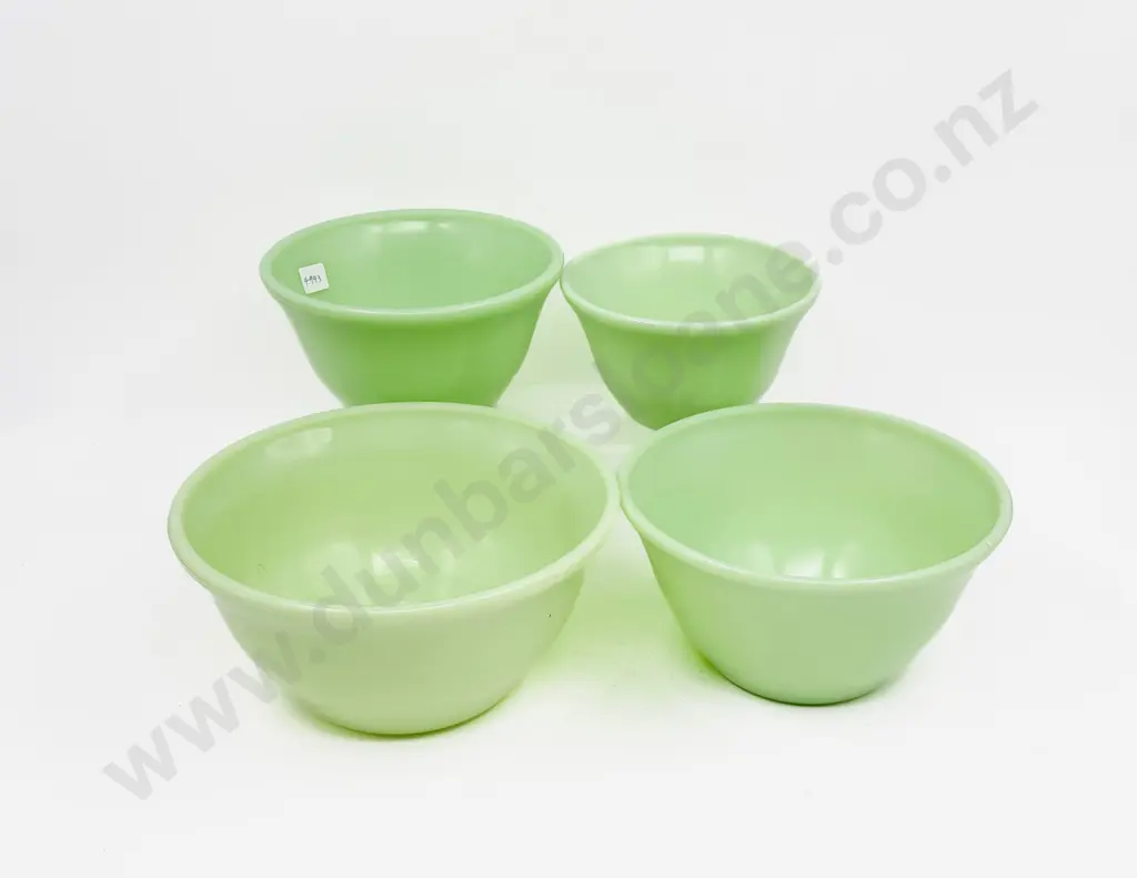 Graduated Set of Four Jadeite Glass Mixing Bowls Image 1++