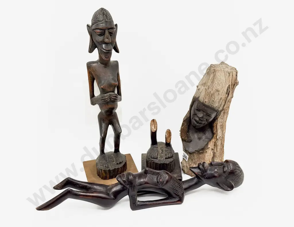 Natural Form Bust together with Two Figures Image 1++