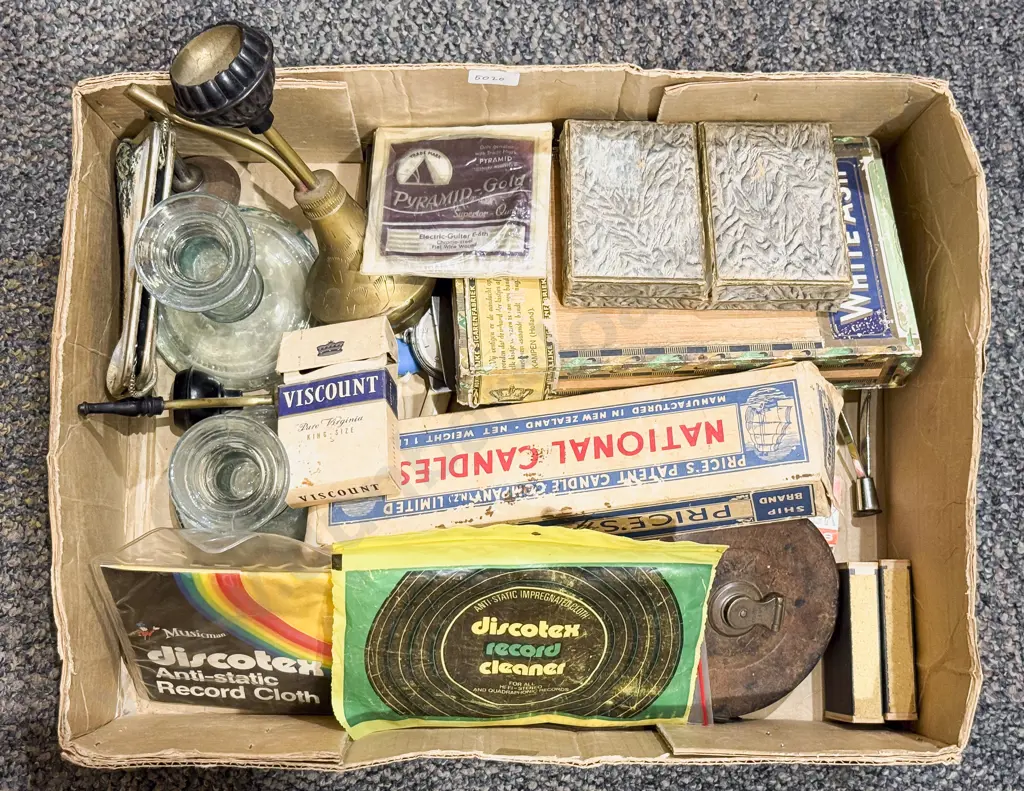 Box Qty of Assorted Vintage Collectables incl Buttons Tins etc Image 1++