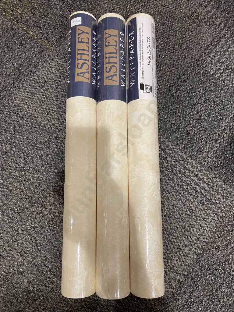 3 Rolls of Ashley Wallpaper Image 1++