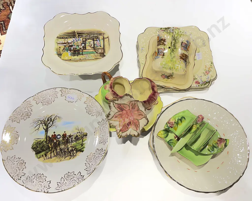 Box Qty of Assorted China Image 1++