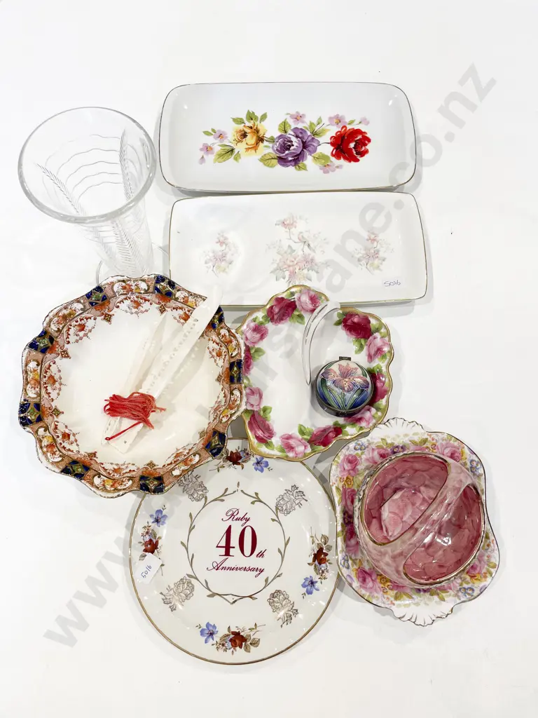 Box Qty of Assorted China etc together with Crystal Vase Image 1++