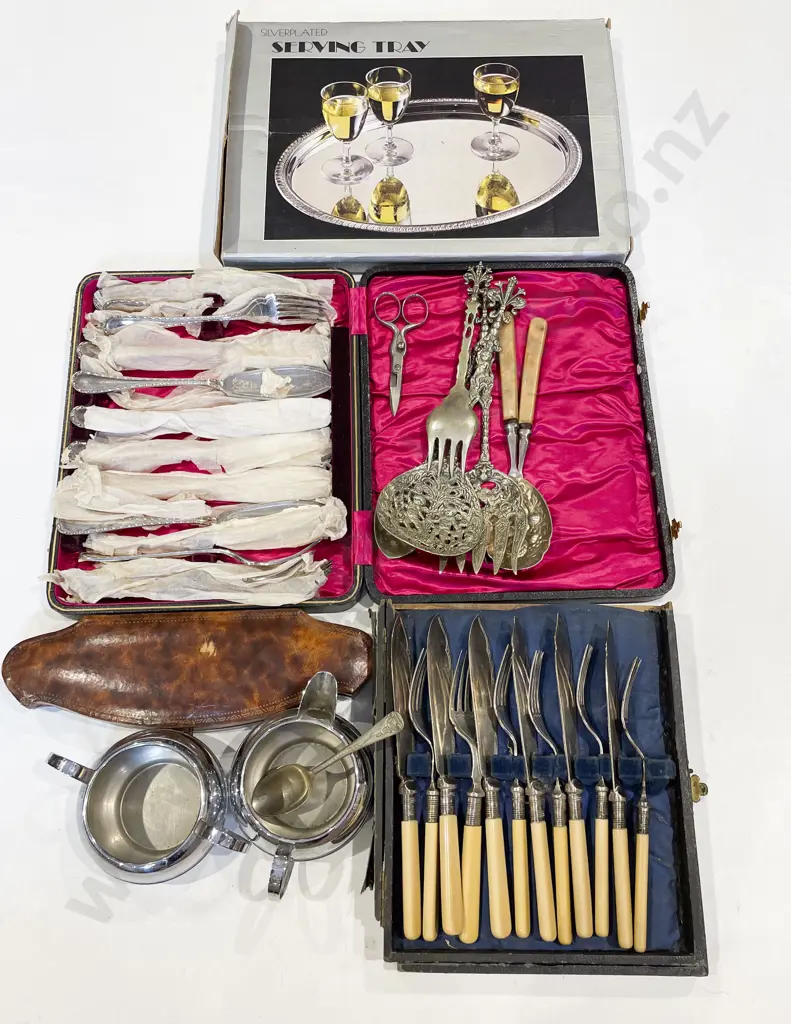 Box Qty of Assorted S/P incl Bone Handled Cutlery etc Image 1++