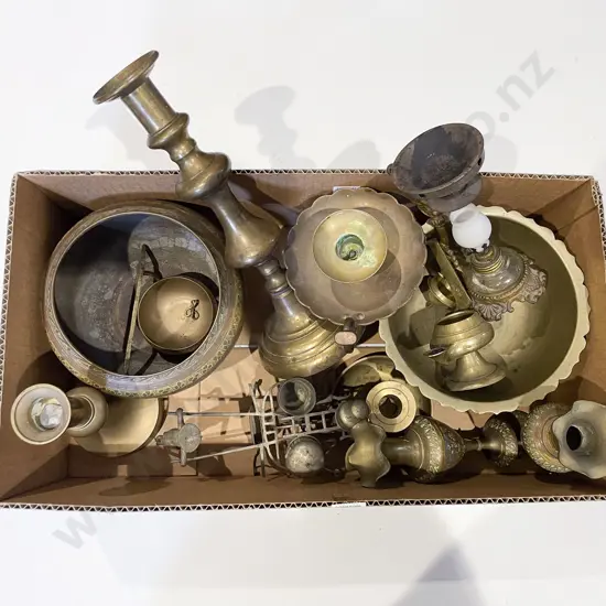 Box of Assorted Glass Ware