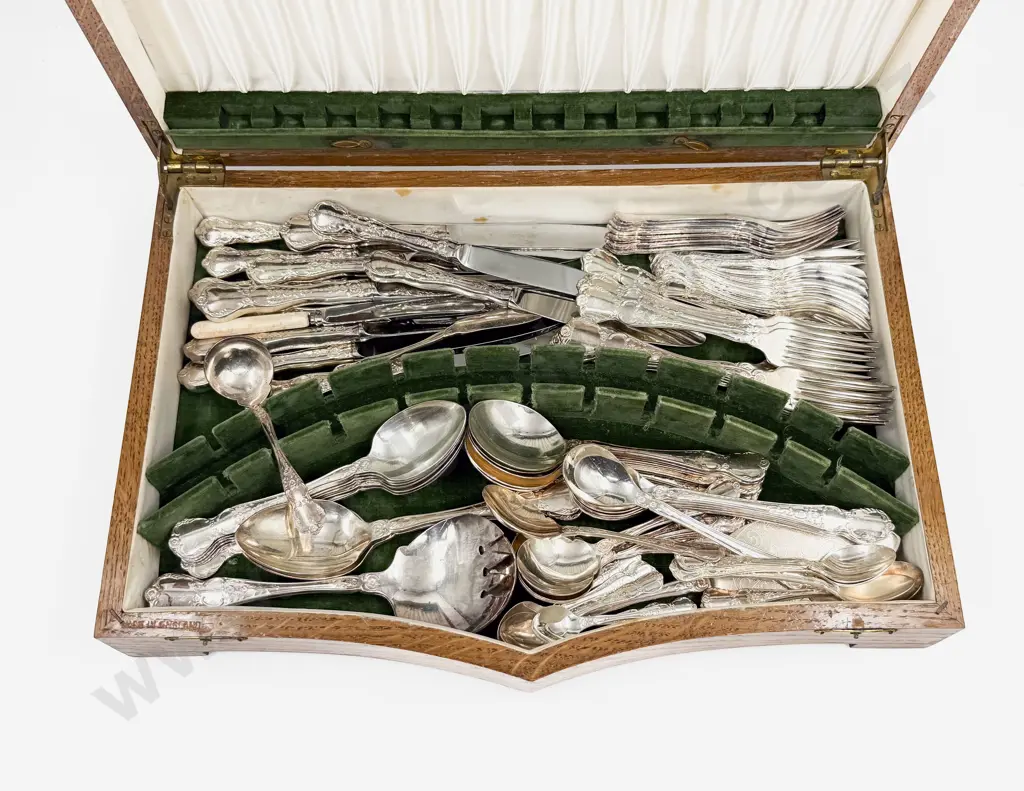 Canteen of Rodd Cutlery Image 1++