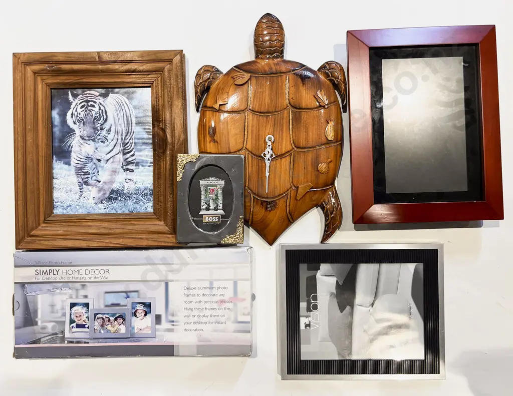 Box Quantity of Assorted incl Picture Frames Wall Clock etc Image 1++