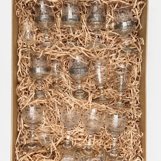 Qty of Assorted Glass Ware