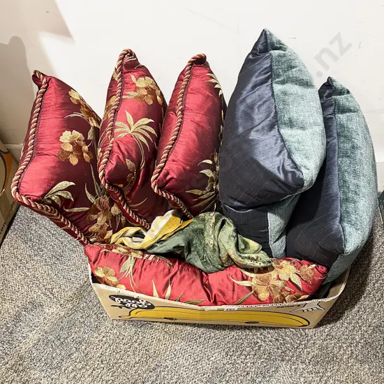 Box Qty of Assorted Cushions