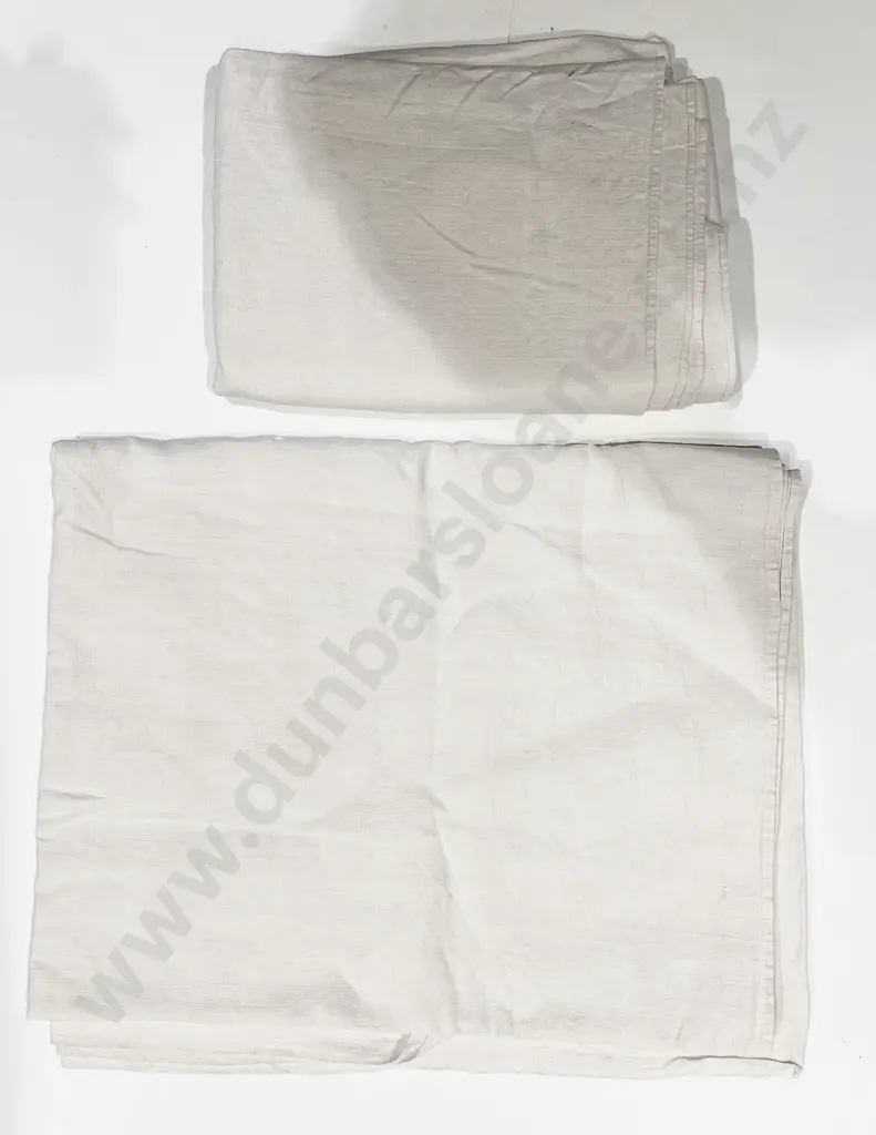 Two Linen Table Cloths Image 1++