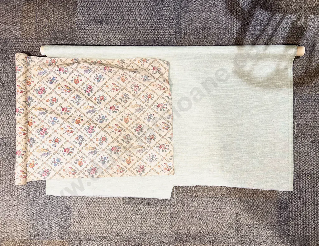Qty of Assorted Vintage Table Linen & Upholstery Fabric Image 1++