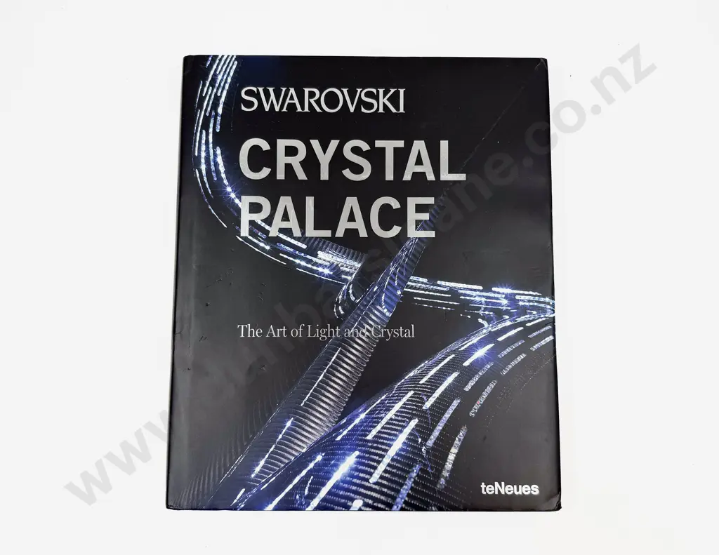 Swarovski Crystal Palace - The Art of Light and Crystal Book Image 1++
