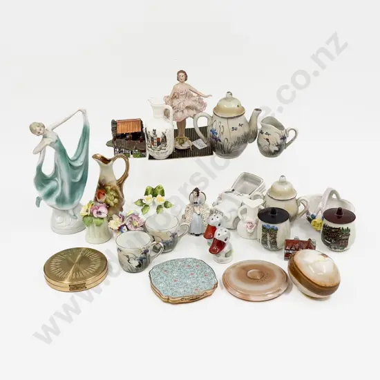 Quantity of Assorted Figures & Floral Ornaments etc