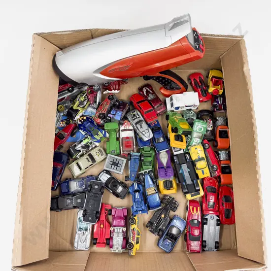 Qty of Assorted Model Vehicles & Assorted Hotwheels Accessories