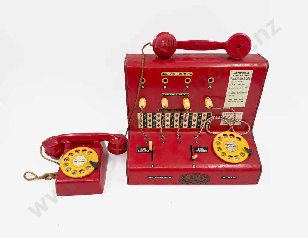 Vintage Tinplate Kodeg Machine & Other Vintage Toy Telephone Image 1++