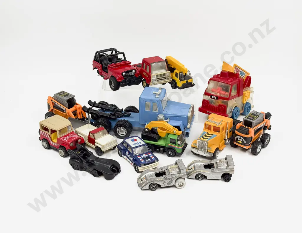 Box Qty of Assorted Model Vehicles Image 1++
