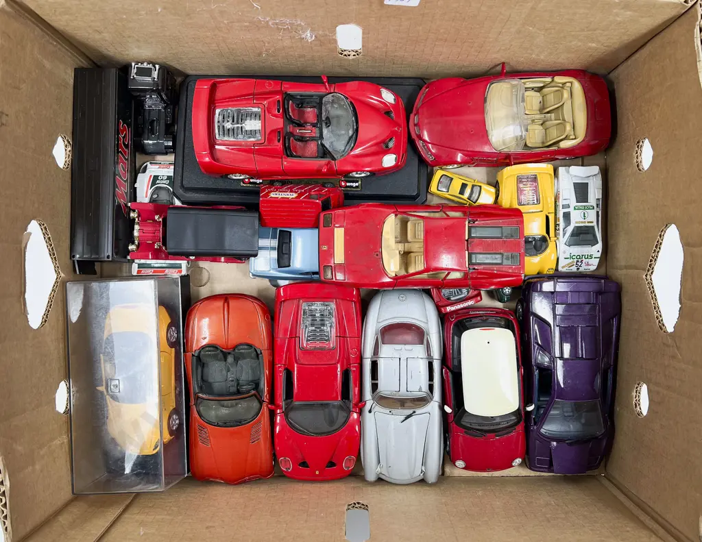 Box Qty of Assorted Model Vehicles Image 1++