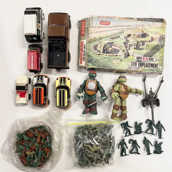 Box Qty of Assorted Toys incl Plastic Soldiers etc