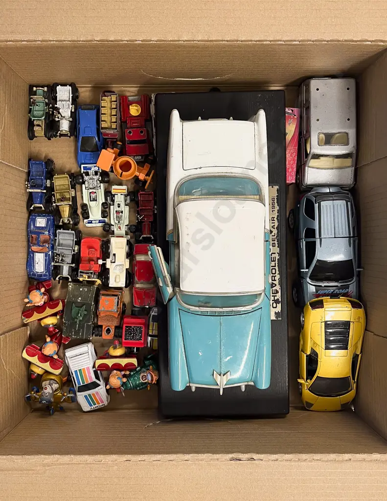 Qty of Assorted Model Vehicles etc Image 1++