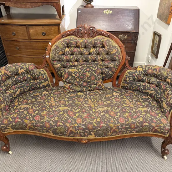 Victorian Walnut Parlour Sofa