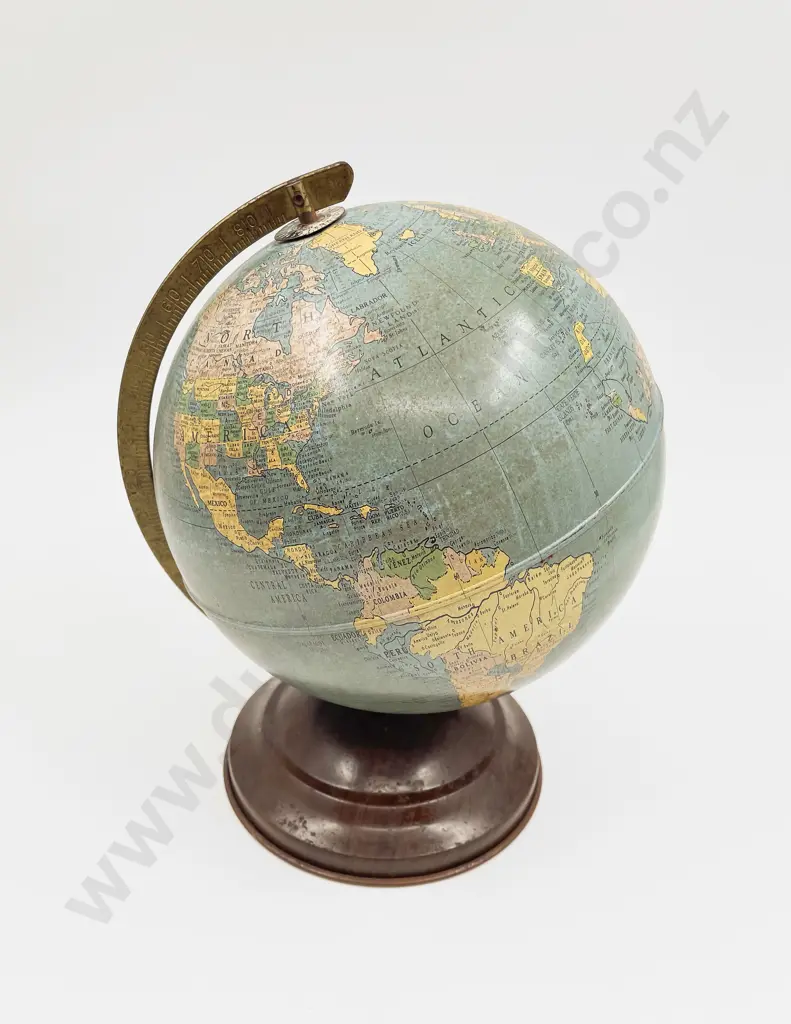 Small Vintage Tinplate Globe Image 1++