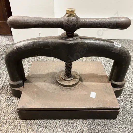 Vict Cast Iron Book Press