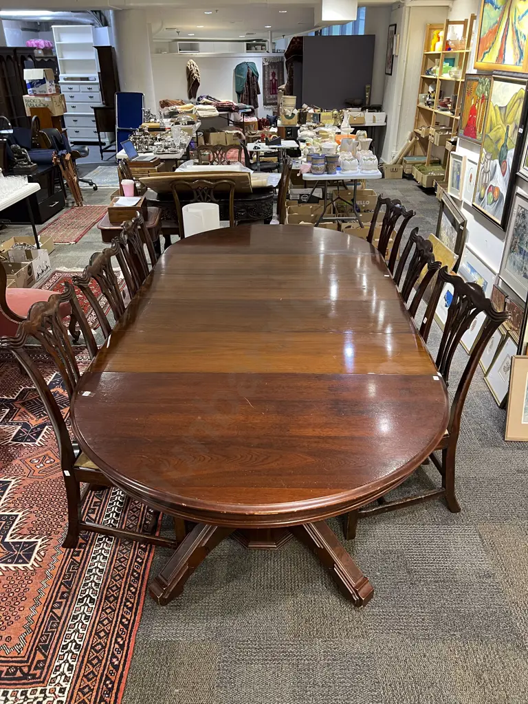 Mahogany Extn Dining Table & Six Chippendale Style Chairs Image 1++