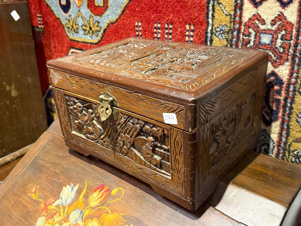 Carved Camphorwood Box Image 1++