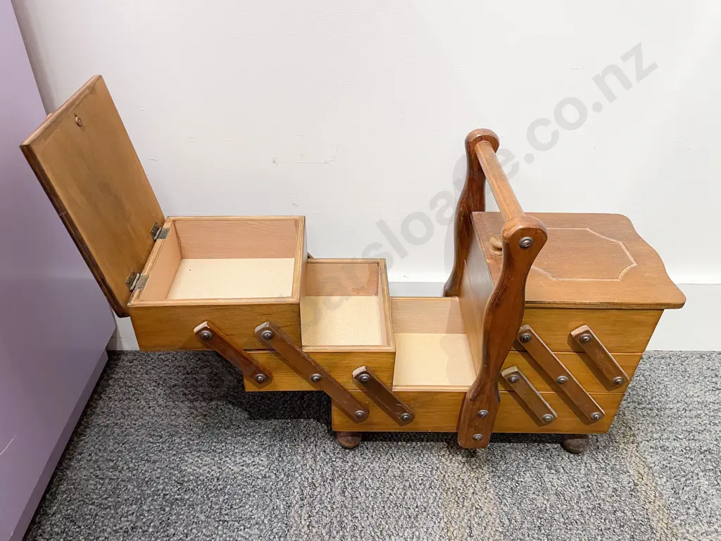 Vintage Modular Sewing Case Image 1++