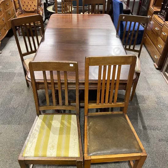 Oak Extn Dining Table with Six Stick Back Dining Chairs