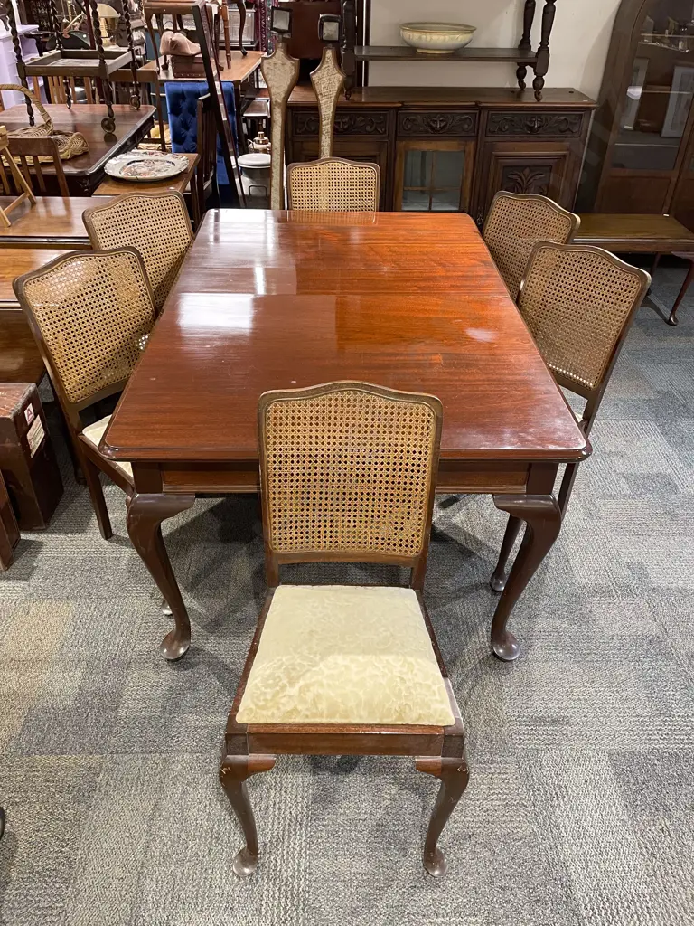 Mahogany Extn Dining Table with Six Wycombe Back Chairs Image 1++