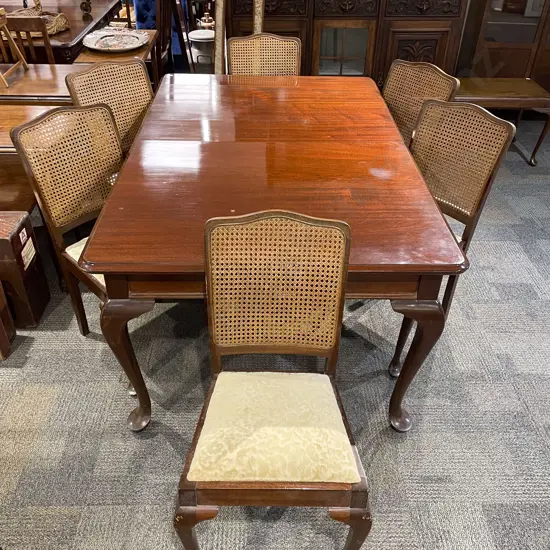 Mahogany Extn Dining Table with Six Wycombe Back Chairs