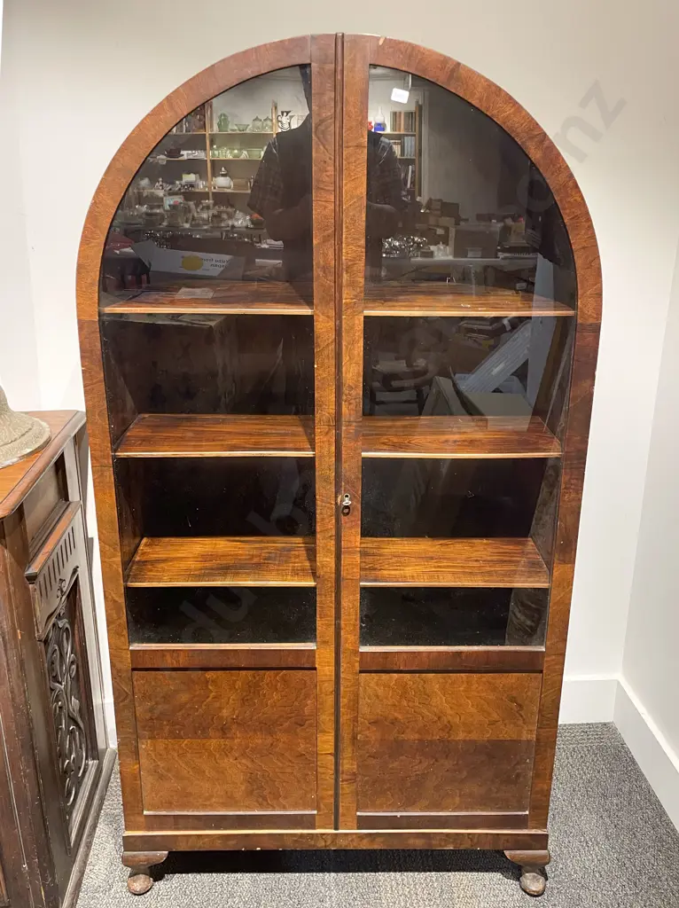 Mahogany Arch Top Glazed Door China Cabinet Image 1++