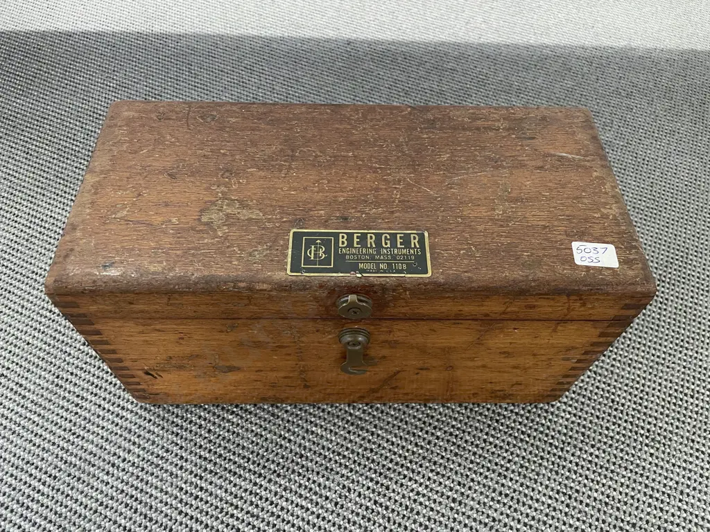 Vintage C.L. Berger & Sons Cased Dumpy Level together with Tripod Stand Image 1++