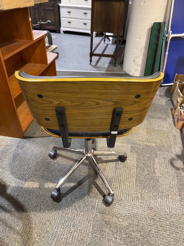 Eames Style Reproduction Office Chair Image 1++