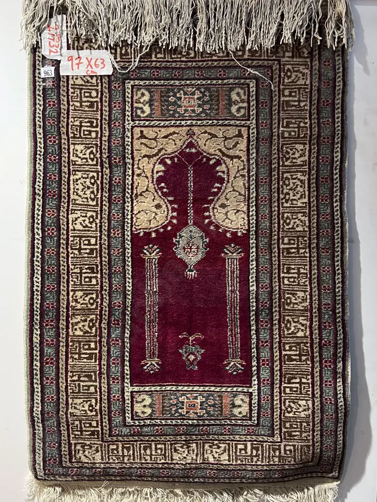 Small Persian Prayer Mat Image 1++