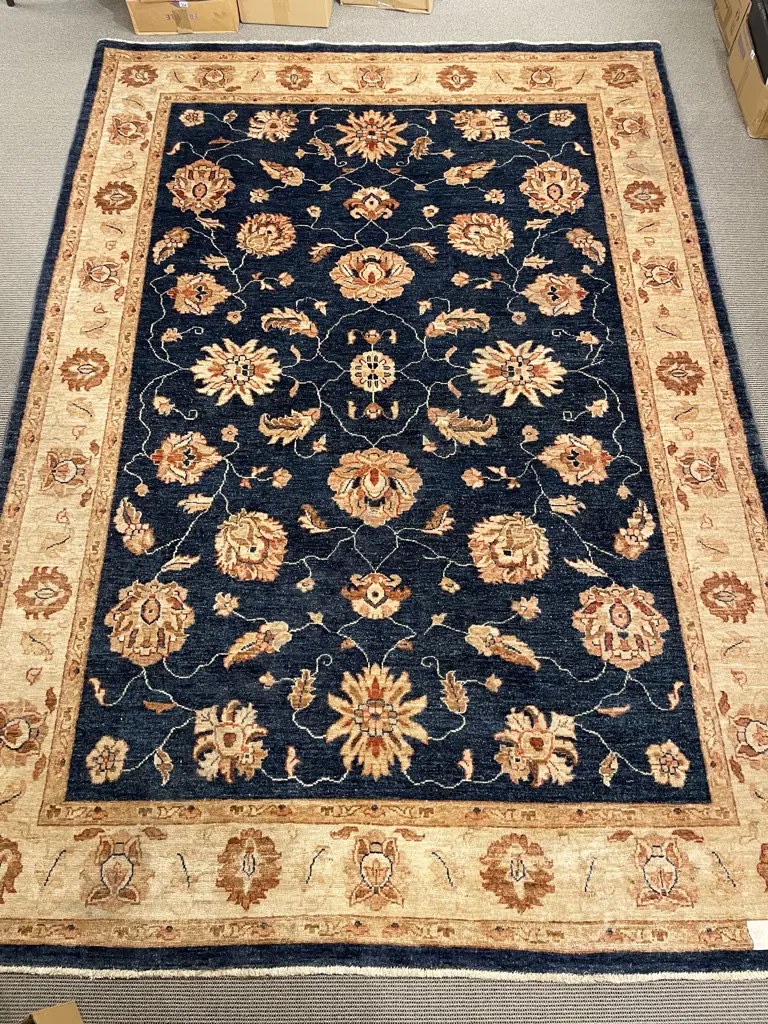 Large Persian Floor Rug Image 1++
