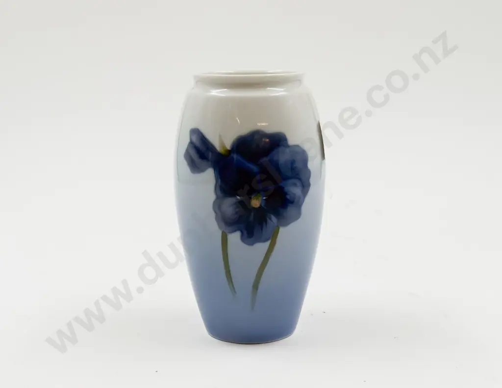 B&G Vase Image 1++