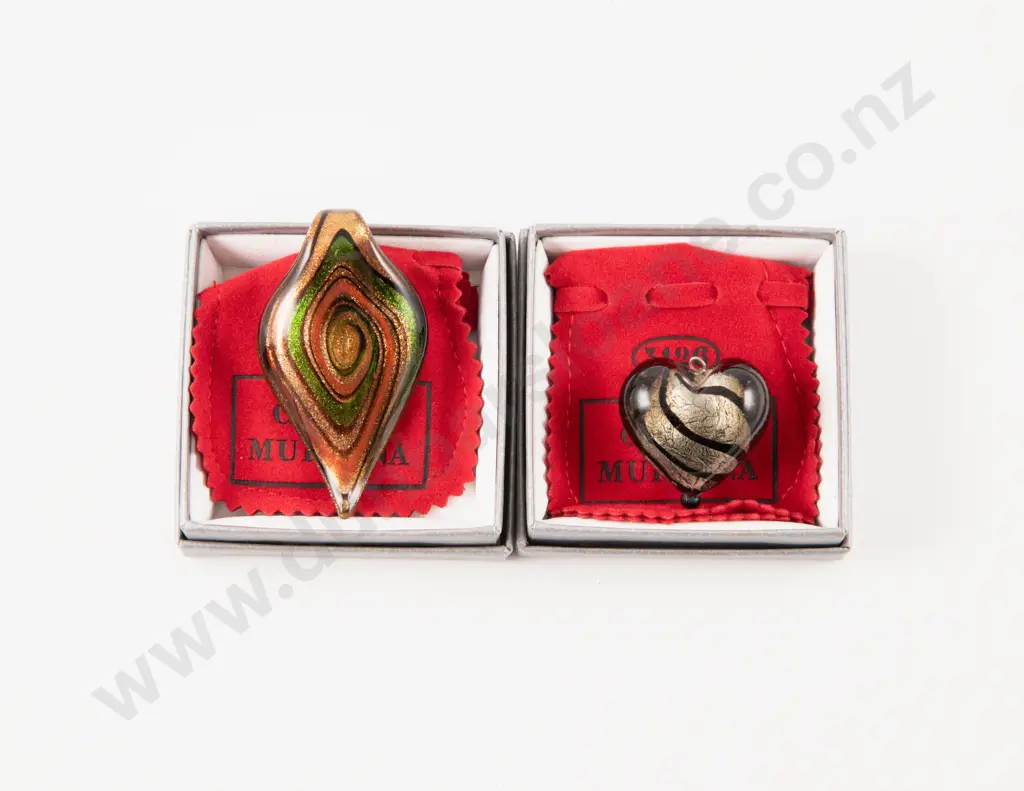 Two Murano Glass Made in Italy Pendants Image 1++