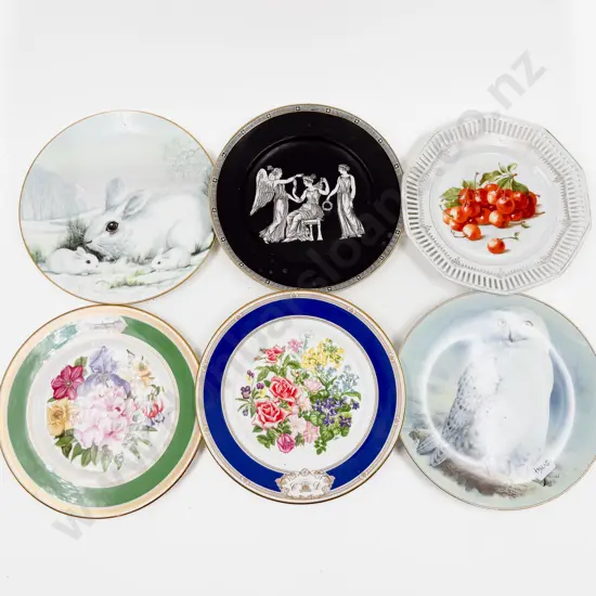 Small Qty of Assorted Fancy China Plates