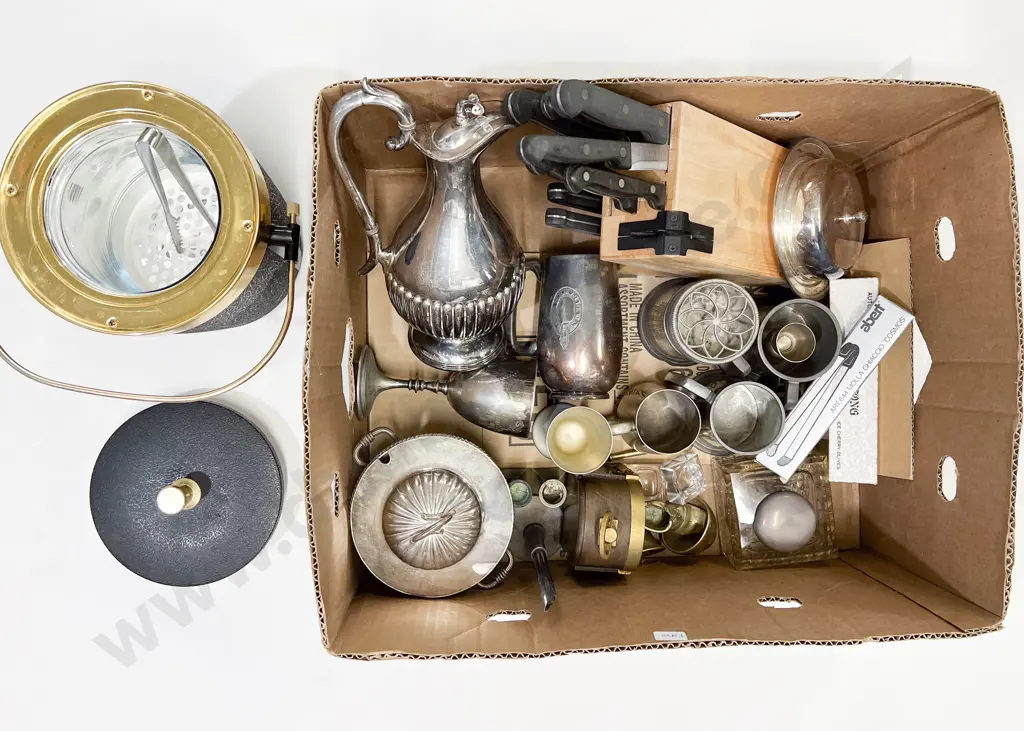 Box Quantity of Assorted incl Kitchenware Image 1++