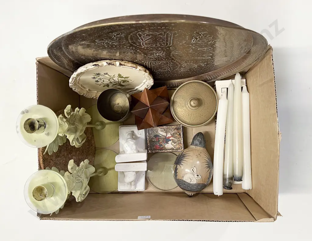 Box Quantity Assorted Decorative Homewares incl Bookends Image 1++
