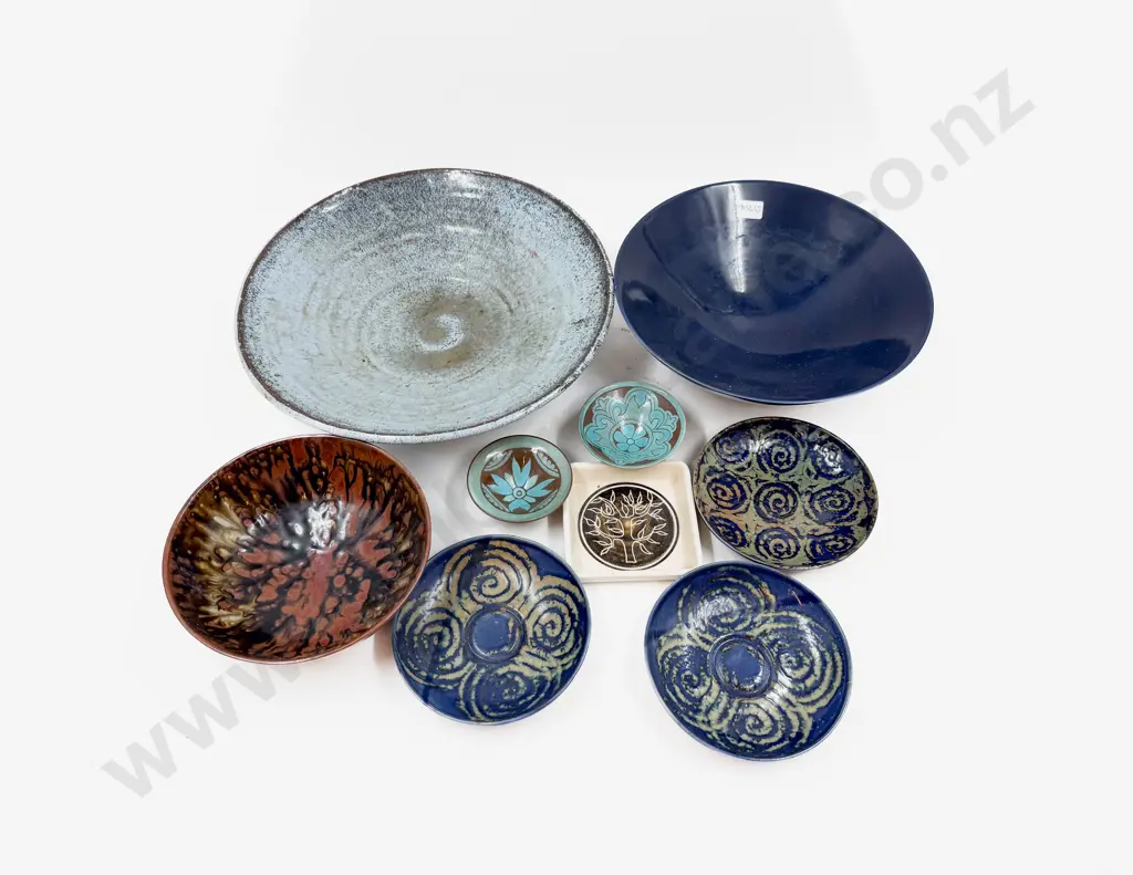Two NZ Pottery Pedestal Bowls together with Assorted Pottery Image 1++