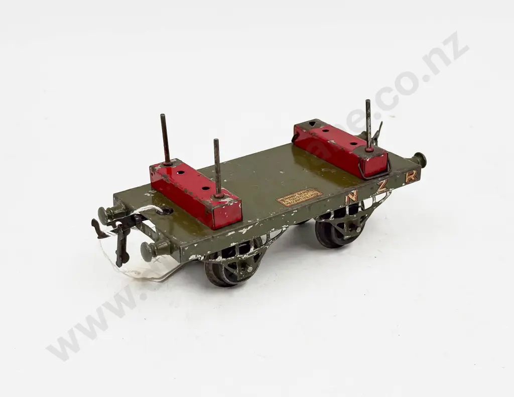 Hornby Series Lumber Wagon No1 NZR missing one upright Image 1++