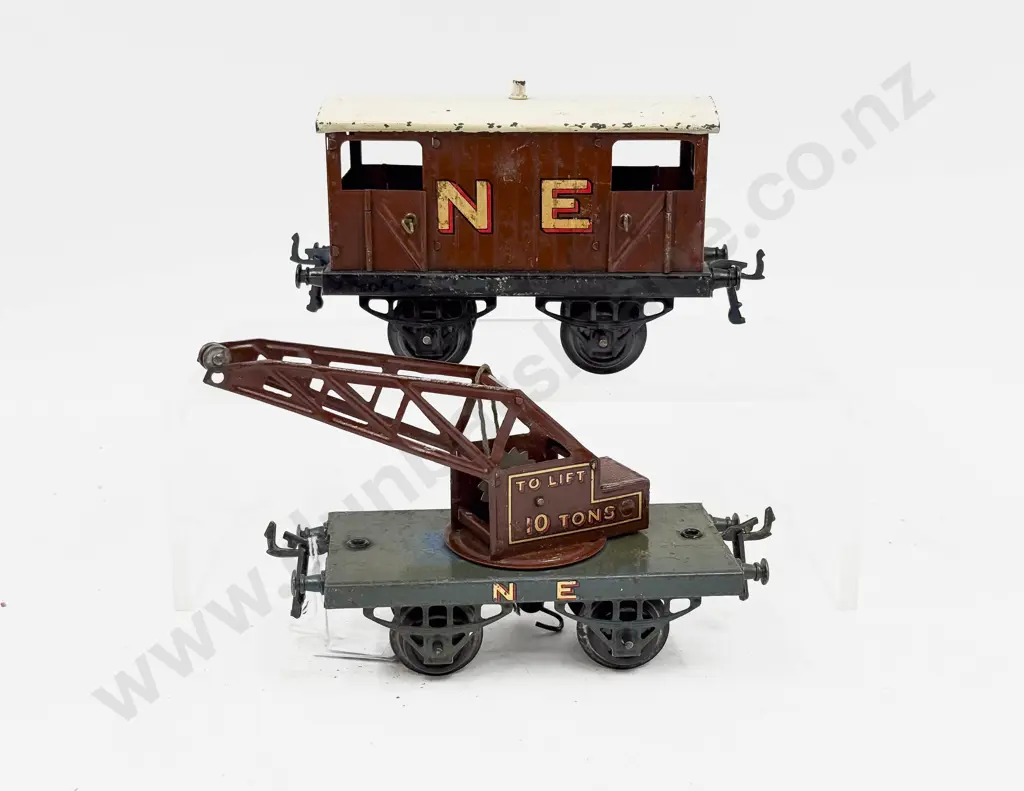 Hornby Series NE No1 Brake Van and Crane Truck Image 1++