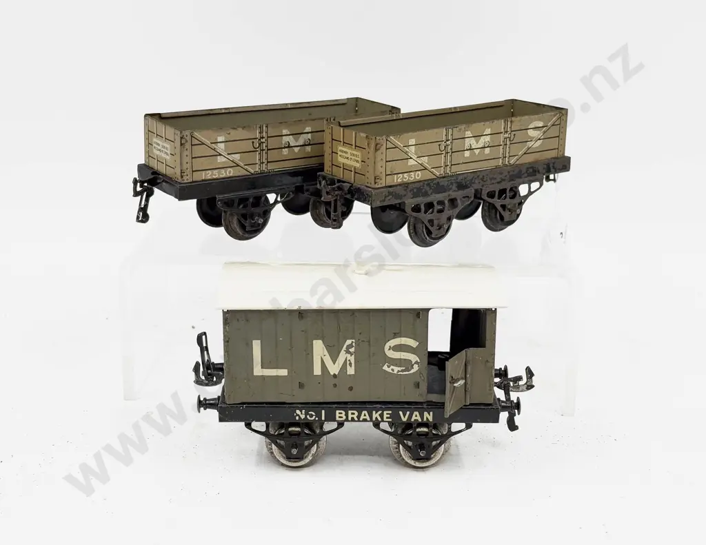 Hornby Series LMS No1 Brake Van and Two No1 Open Wagons Image 1++