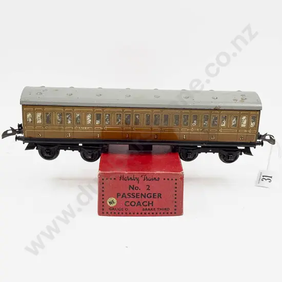 Hornby Boxed LNER No2 Passenger Coach of 1st/3rd