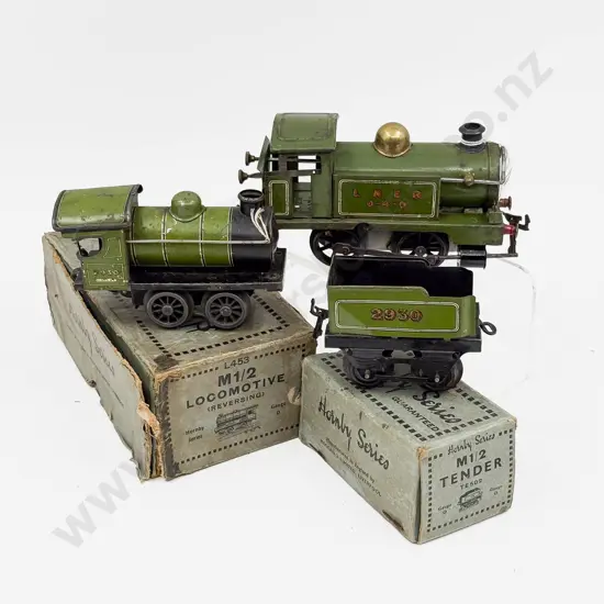Hornby C1929-33 Loco & Tender 2930 and C1924-26 Tank Locomotive LNER 0-4-0
