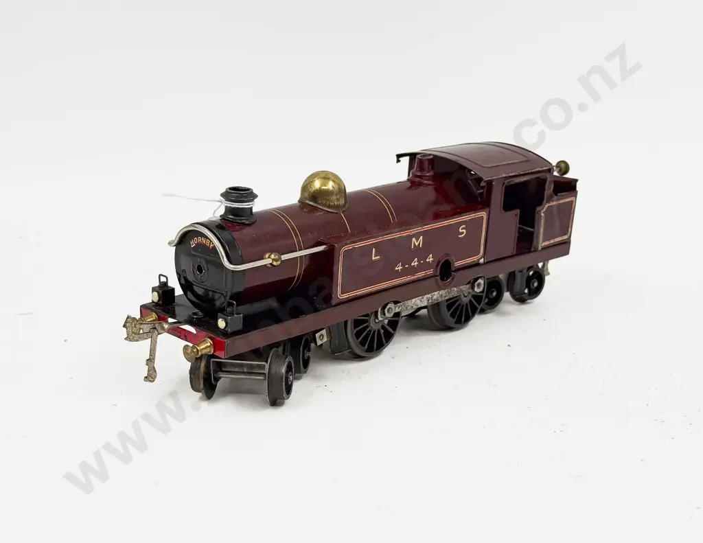 Hornby C1924-26 No2 Tank Locomotive LMS 4-4-4 Image 1++