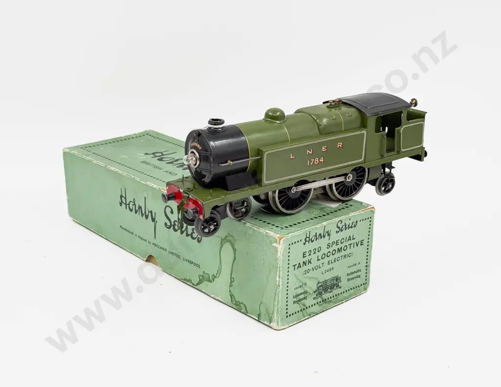 Hornby C1932-41 Boxed E220 Special Tank Locomotive LNER 1784 20-volt electric 3-rail Image 1++